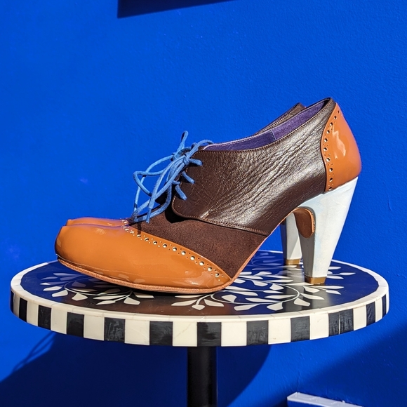 Brodawka & Friends Brown Leather and Suede Heels - Picture 2 of 8